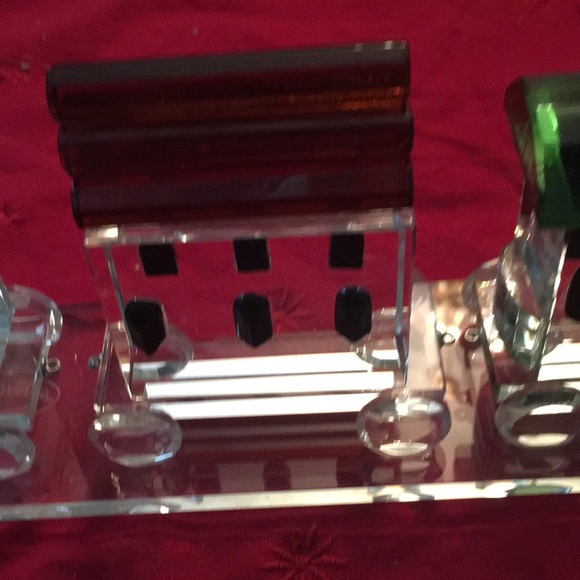 Vintage and new in box, Sorelle Handcrafted heavy Lucite Christmas train - Picture 10 of 11